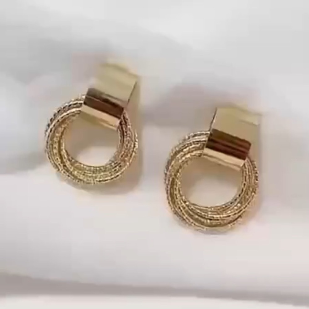MSimple Stud Earrings, Fashion Geometric Multi-layer Circle Earrings